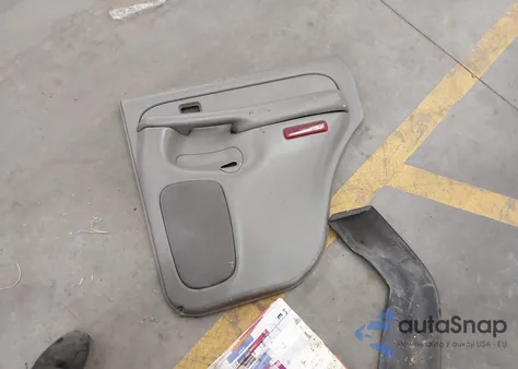 2004 Chevrolet Tahoe Ls из США, поврежденный, VIN 1GNEC13V34J323279